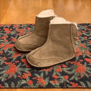 Sheepskin baby UGG boots